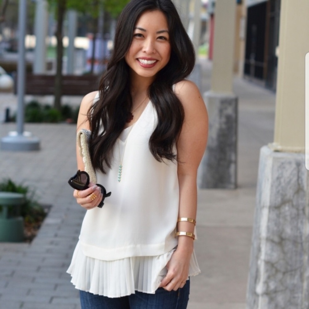 Banana Republic Pleated Top L